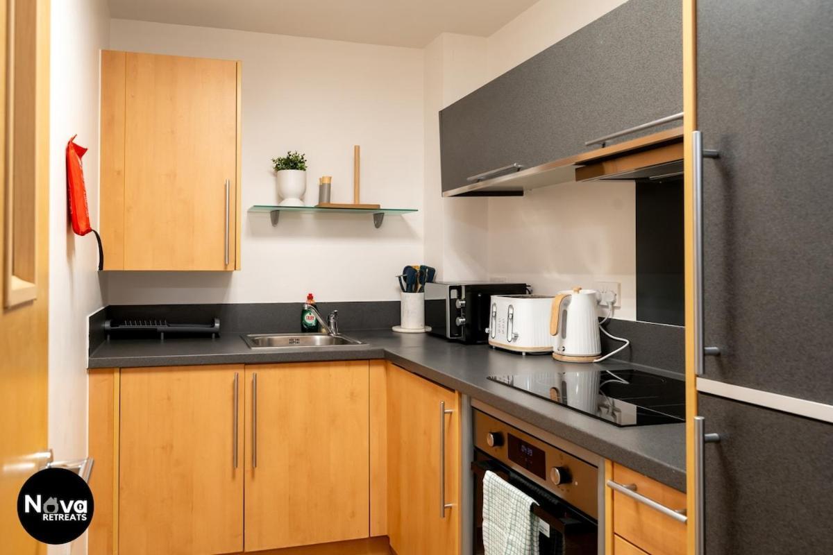 Central, Spacious Stays, Secure Parking Birmingham