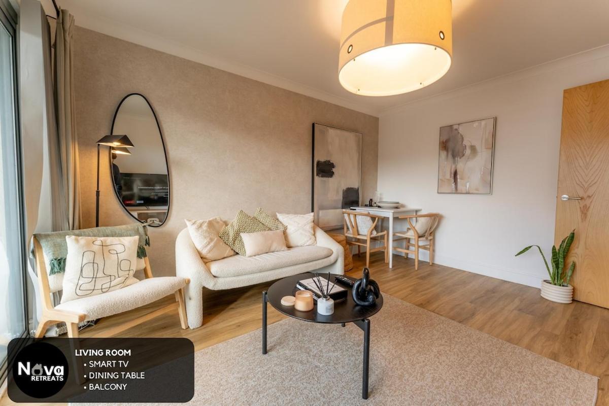 Central, Spacious Stays, Secure Parking Birmingham
