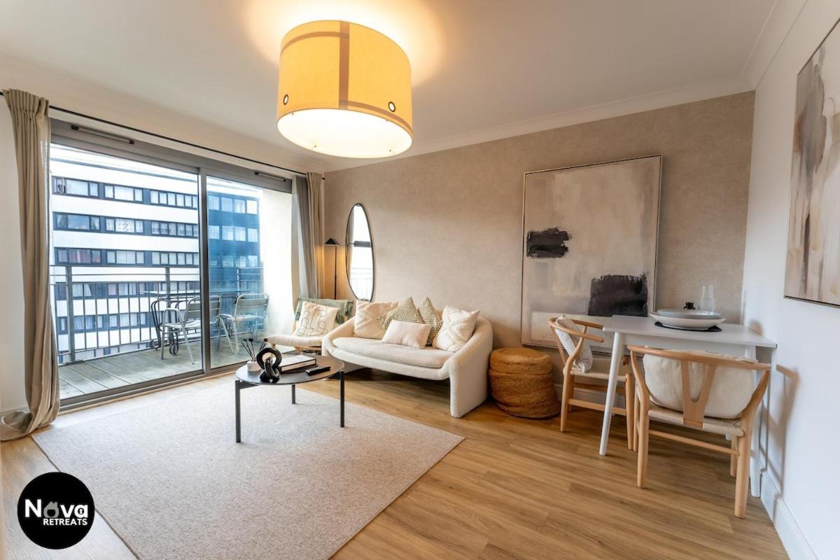 Apartment Central, Spacious Stays, Secure Parking *